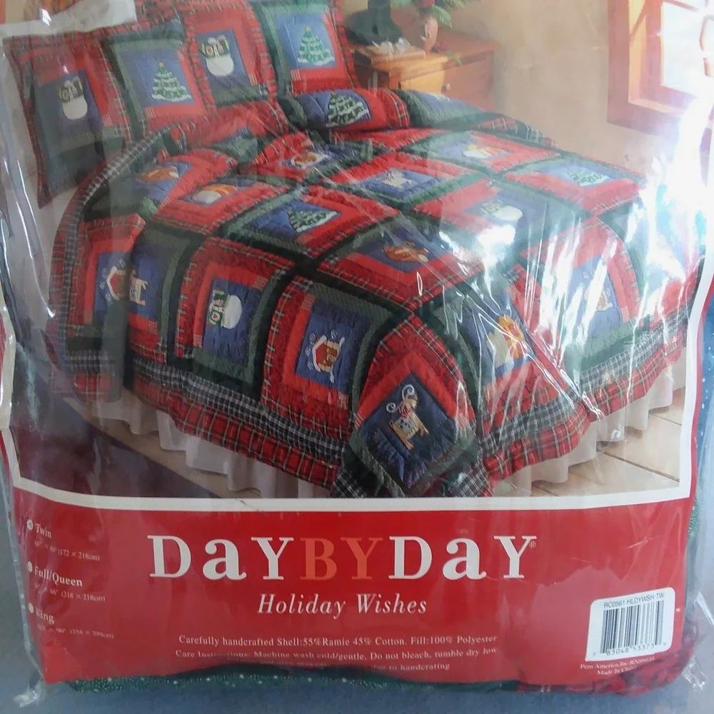 Vintage Day By Day Holiday Wishes Christmas Print Quilt‎ Twin Size 68x86 NOS